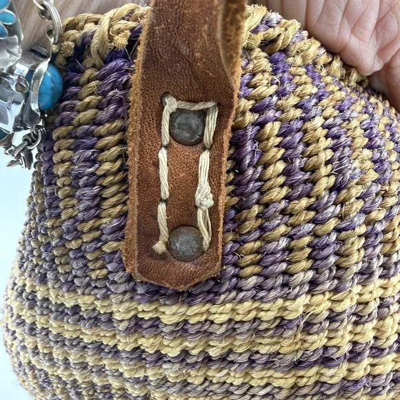 Vtg Woven Sisal Market Tote Bucket Leather Straps Beach Bag Ethnic Boho African - Picture 6 of 13